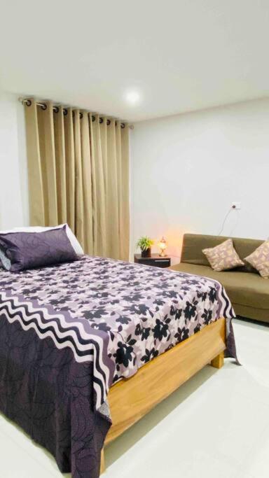 Lovely 4-Bedroom Holiday Home With Free Parking. 劳托卡 外观 照片